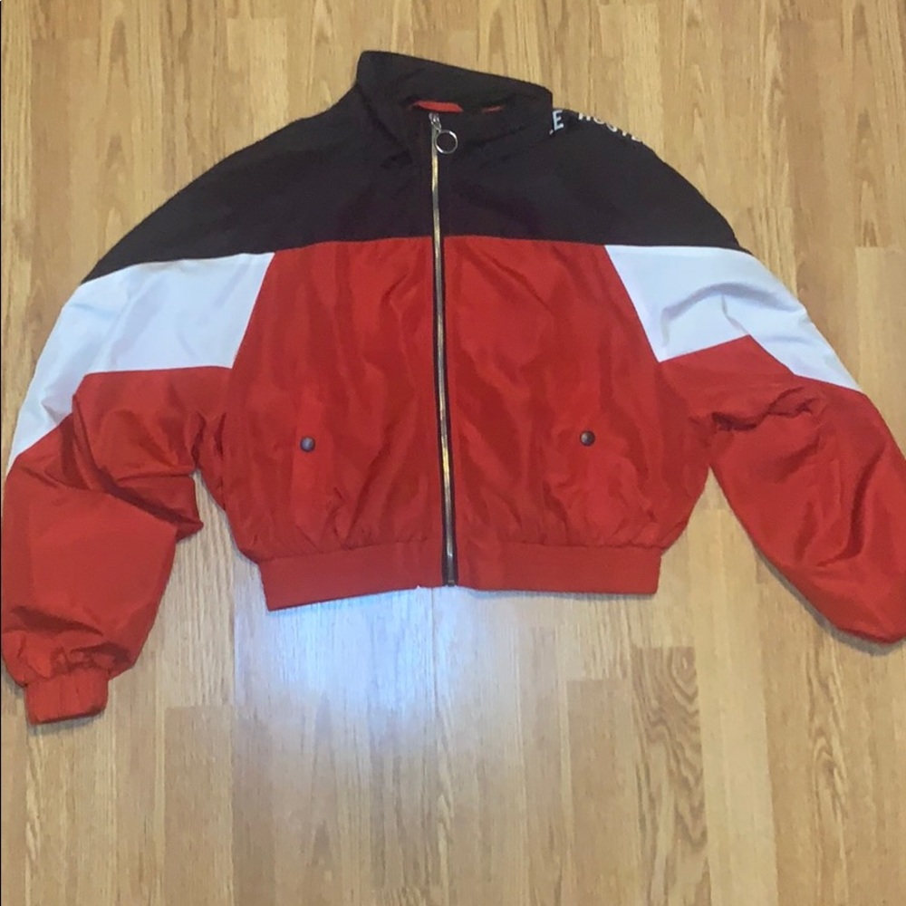 Cropped wind breaker jacket